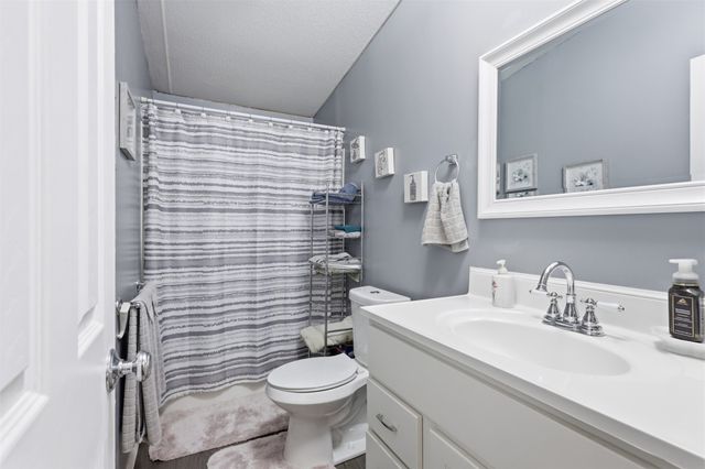 1650 Stony Valley Drive, Ponder, TX 76259
