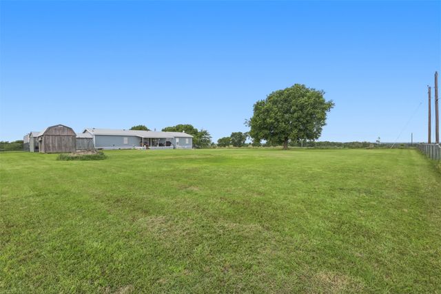 1650 Stony Valley Drive, Ponder, TX 76259