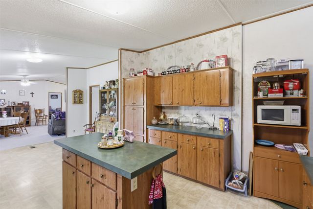 1650 Stony Valley Drive, Ponder, TX 76259
