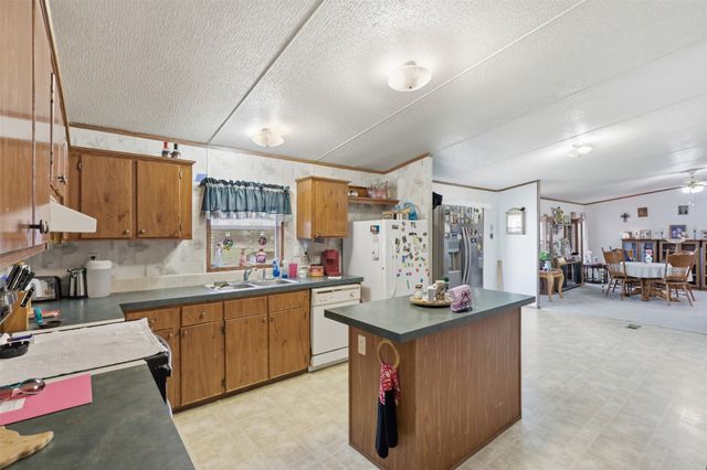 1650 Stony Valley Drive, Ponder, TX 76259