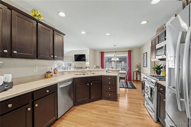 2322 Hobblebush Lane, Hamburg, NY 14085