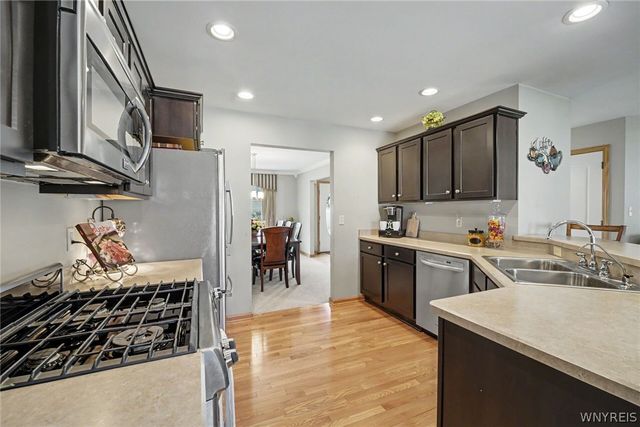 2322 Hobblebush Lane, Hamburg, NY 14085