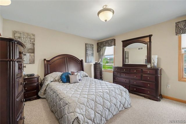 2322 Hobblebush Lane, Hamburg, NY 14085