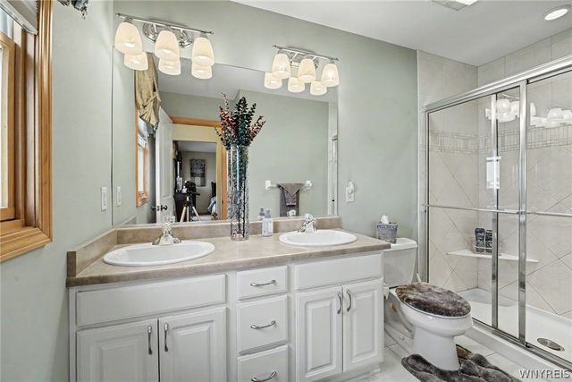 2322 Hobblebush Lane, Hamburg, NY 14085