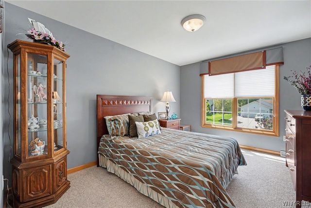 2322 Hobblebush Lane, Hamburg, NY 14085