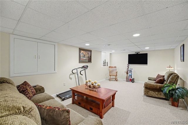 2322 Hobblebush Lane, Hamburg, NY 14085