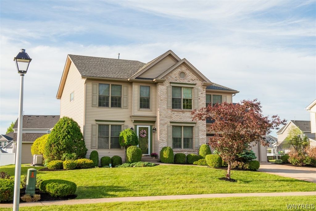 2322 Hobblebush Lane, Hamburg, NY 14085