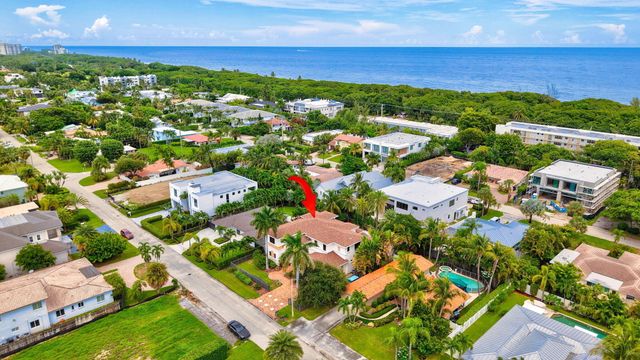 260 NE WAVECREST Court, Boca Raton, FL 33432