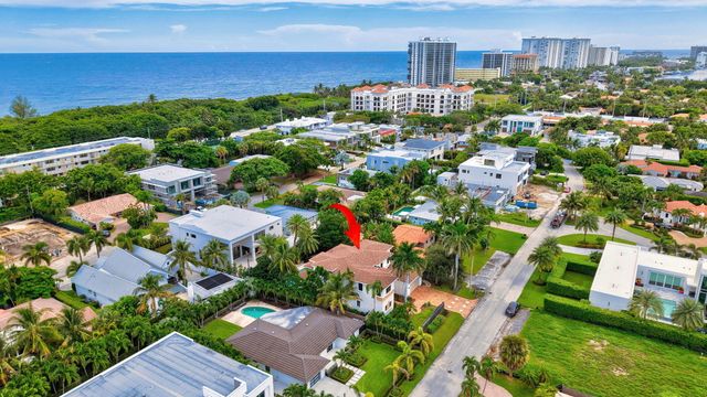 260 NE WAVECREST Court, Boca Raton, FL 33432