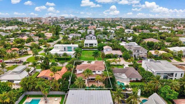 260 NE WAVECREST Court, Boca Raton, FL 33432