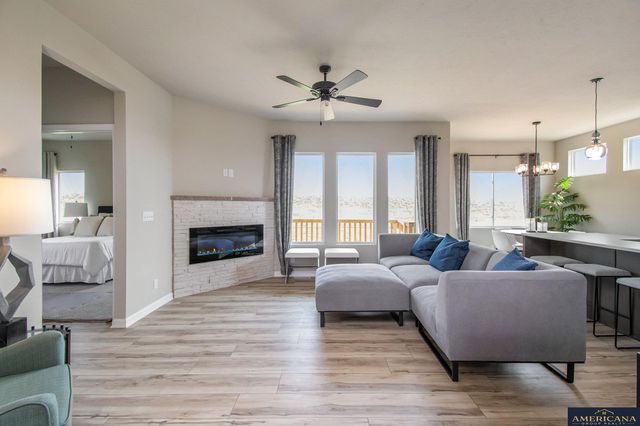 8006 N 113 Street, Omaha, NE 68142