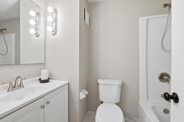 5908 83rd Parkway N, Brooklyn Park, MN 55443