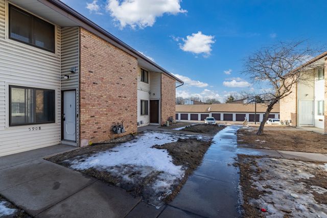 5908 83rd Parkway N, Brooklyn Park, MN 55443
