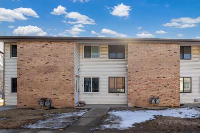 5908 83rd Parkway N, Brooklyn Park, MN 55443