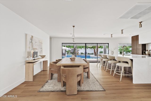 5701 E WINDROSE Drive, Scottsdale, AZ 85254