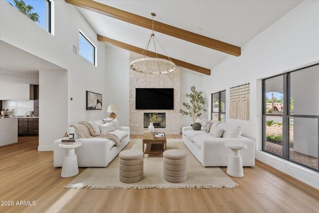 5701 E WINDROSE Drive, Scottsdale, AZ 85254