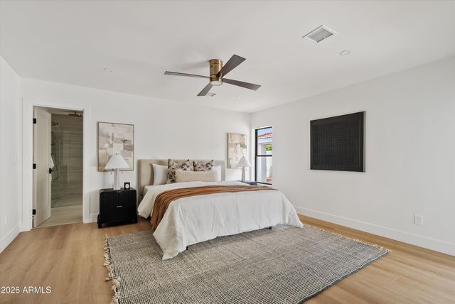 5701 E WINDROSE Drive, Scottsdale, AZ 85254