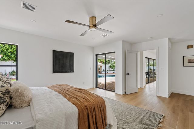 5701 E WINDROSE Drive, Scottsdale, AZ 85254