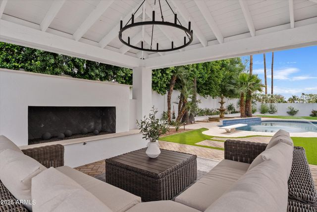 5701 E WINDROSE Drive, Scottsdale, AZ 85254