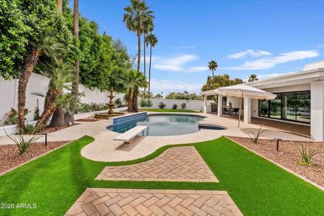 5701 E WINDROSE Drive, Scottsdale, AZ 85254