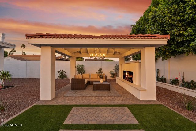 5701 E WINDROSE Drive, Scottsdale, AZ 85254