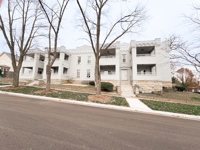 303-307 Stone Street, Joliet, IL 60435