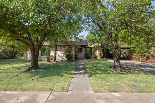 1606 N Woods Street, Sherman, TX 75092