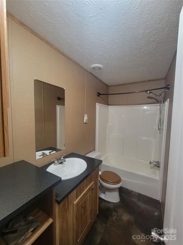 141 Pike Point, Waynesville, NC 28785