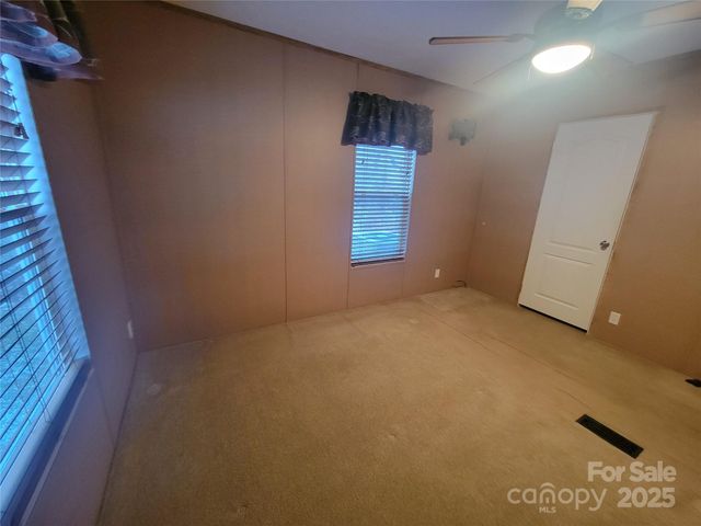 141 Pike Point, Waynesville, NC 28785