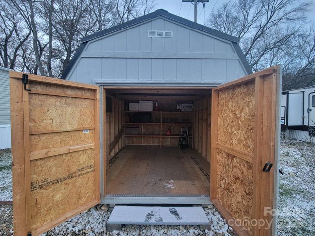 141 Pike Point, Waynesville, NC 28785