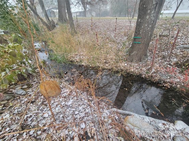 141 Pike Point, Waynesville, NC 28785