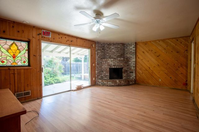 11990 Fair Oaks Blvd, Fair Oaks, CA 95628