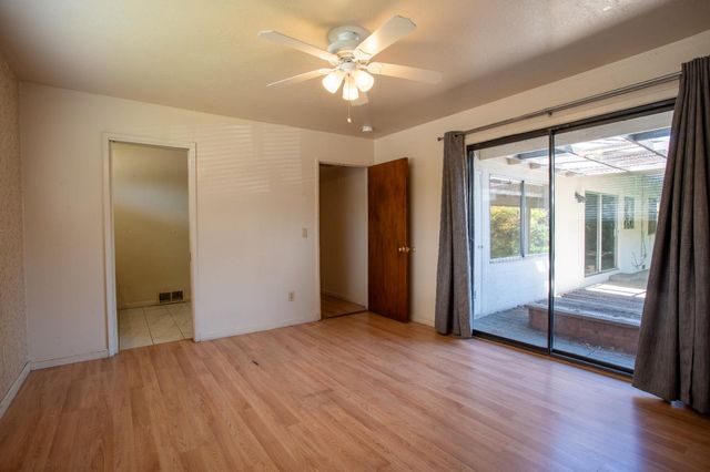 11990 Fair Oaks Blvd, Fair Oaks, CA 95628