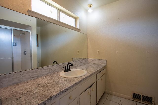 11990 Fair Oaks Blvd, Fair Oaks, CA 95628