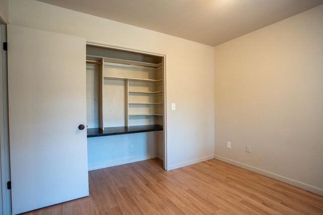 11990 Fair Oaks Blvd, Fair Oaks, CA 95628