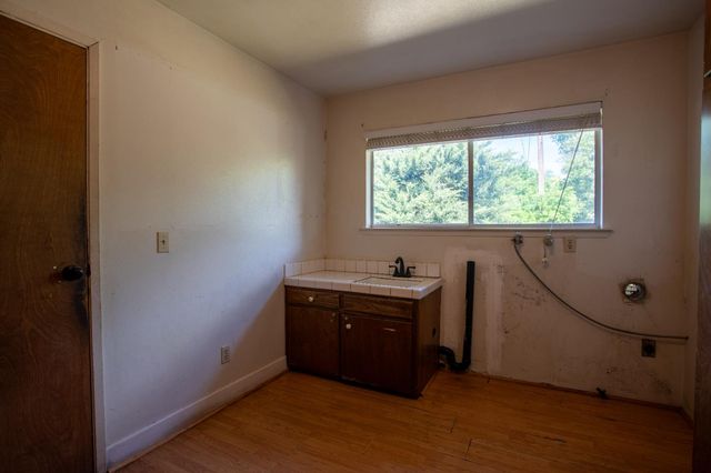 11990 Fair Oaks Blvd, Fair Oaks, CA 95628