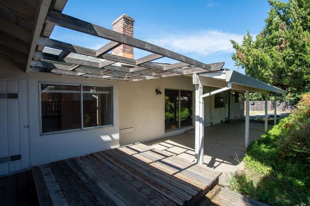 11990 Fair Oaks Blvd, Fair Oaks, CA 95628