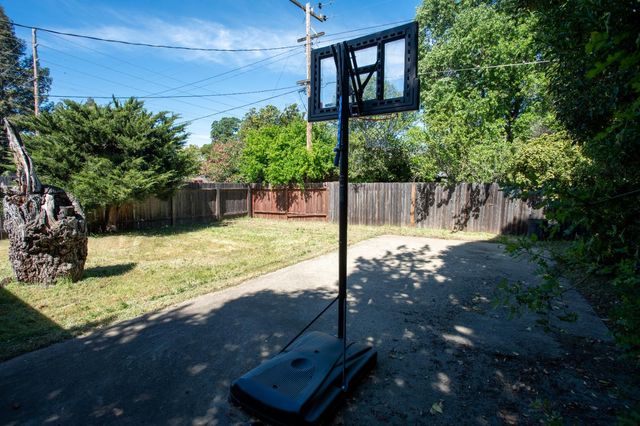 11990 Fair Oaks Blvd, Fair Oaks, CA 95628