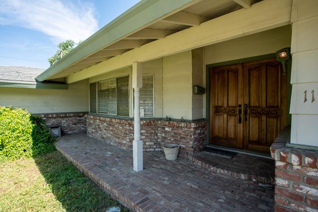 11990 Fair Oaks Blvd, Fair Oaks, CA 95628