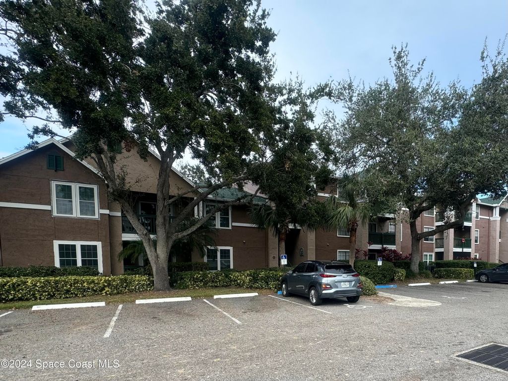 7667 N Wickham Road 1012, Melbourne, FL 32940