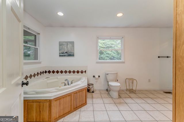 394 Roseway Circle, Summerville, GA 30747