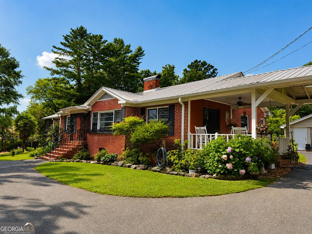 394 Roseway Circle, Summerville, GA 30747