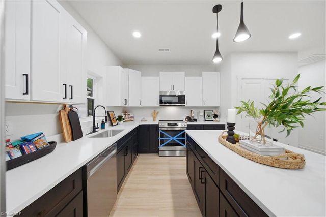 405 W Willis Avenue, High Point, NC 27260