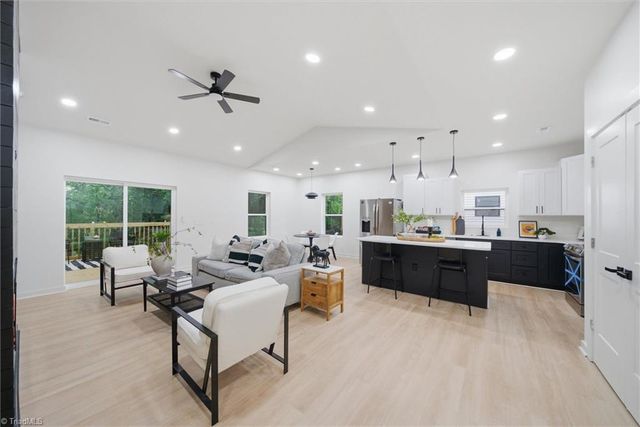405 W Willis Avenue, High Point, NC 27260