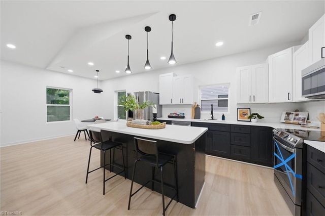 405 W Willis Avenue, High Point, NC 27260