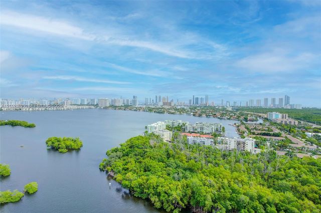 16385 Biscayne Blvd 2616, North Miami Beach, FL 33160