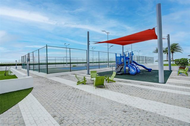 16385 Biscayne Blvd 2616, North Miami Beach, FL 33160