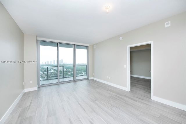 16385 Biscayne Blvd 2616, North Miami Beach, FL 33160