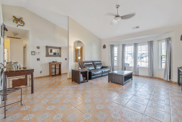 3605 E School Court, Visalia, CA 93292