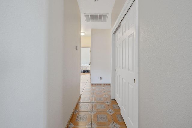 3605 E School Court, Visalia, CA 93292